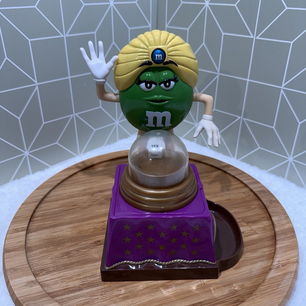 M&M Fortunes Teller Candy Dispenser  - 2008‎